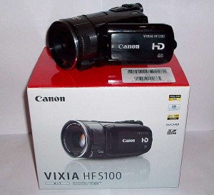 Canon Vixia HF S100 m/ bæreveske til salgs
